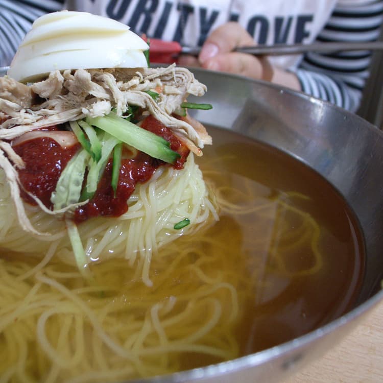 Milmyeon (밀면)