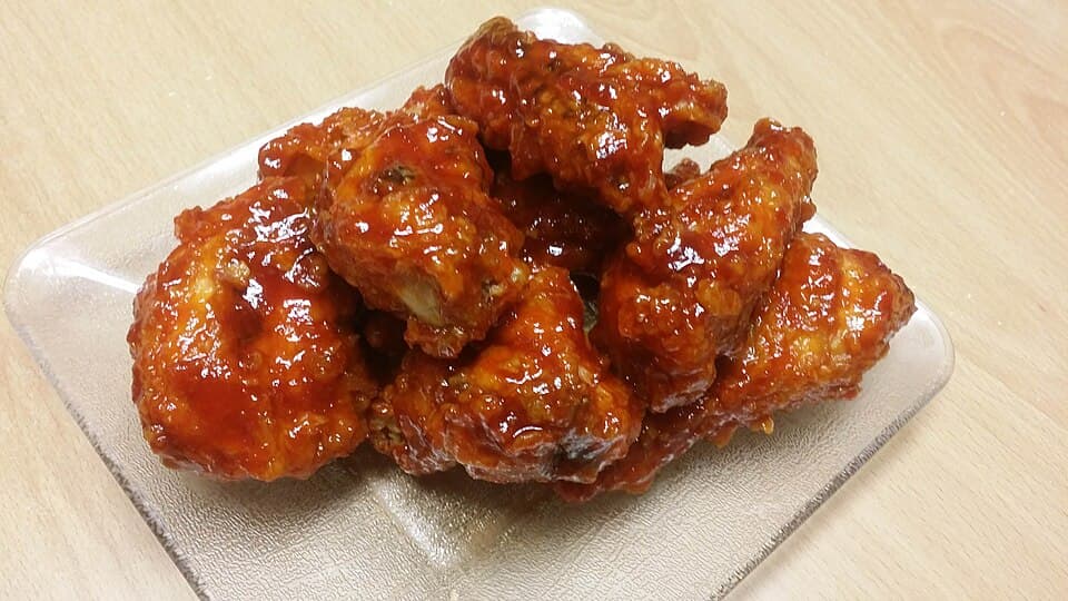 Yangnyeom-chikin (양념치킨)